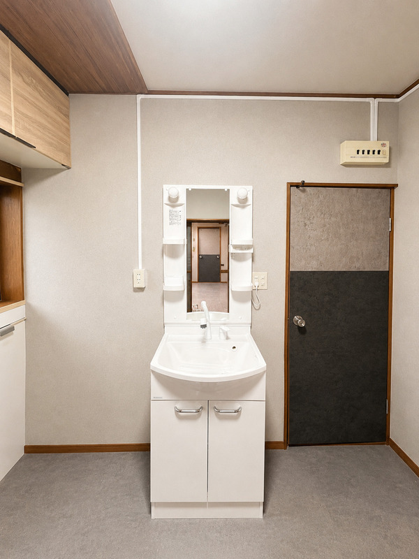 わかやま電鉄貴志川線 日前宮駅 徒歩25分 2階建 築55年の内装写真