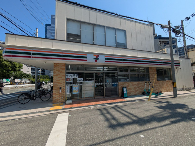 コンビニ　セブンイレブン野田阪神駅北店（コンビニ）まで220m
