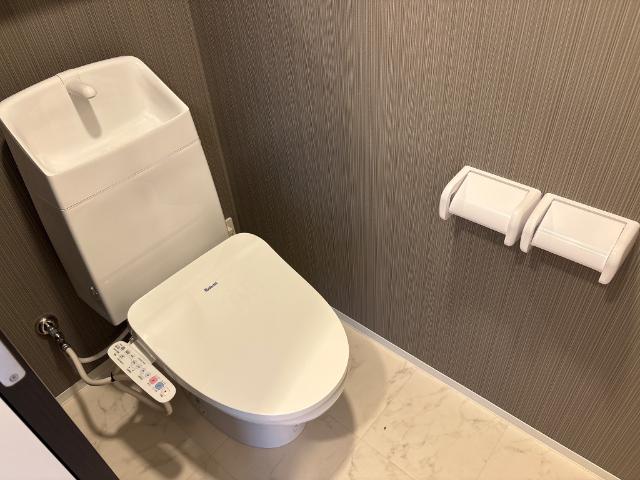 トイレ　シャワー付トイレ
