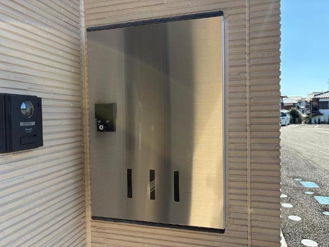 玄関　宅配BOX
