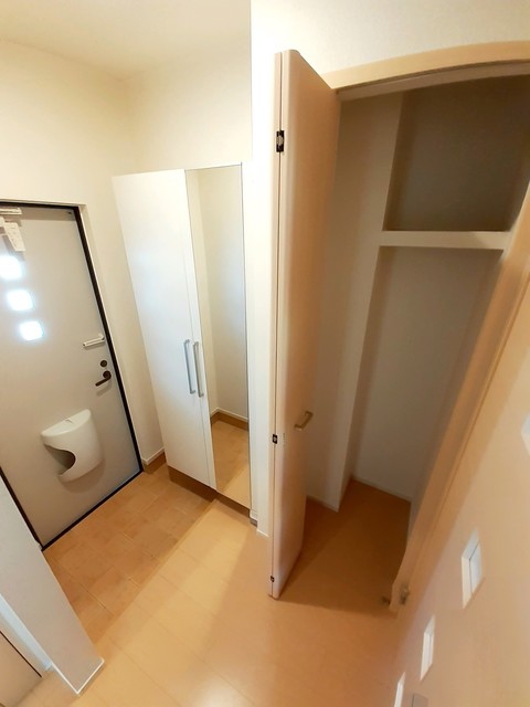ハーモニースクエア Iの玄関写真