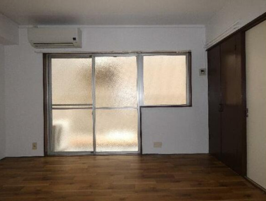 居室・リビング　6帖のお部屋です。