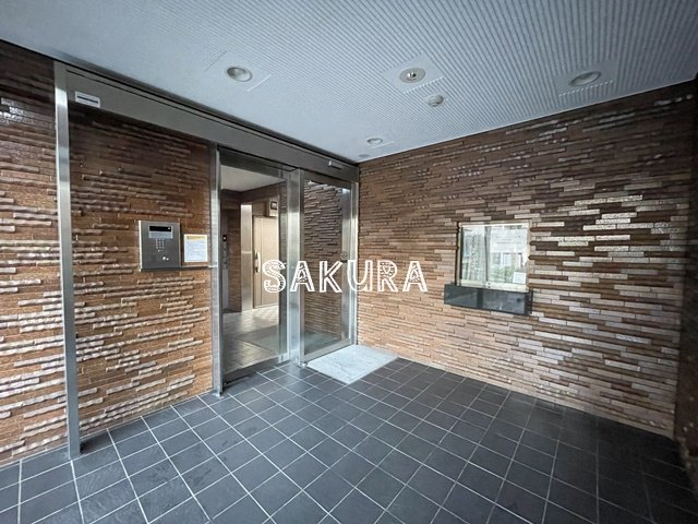 セキュリティ　不審者、勧誘員をシャットアウトできるオートロックです♪