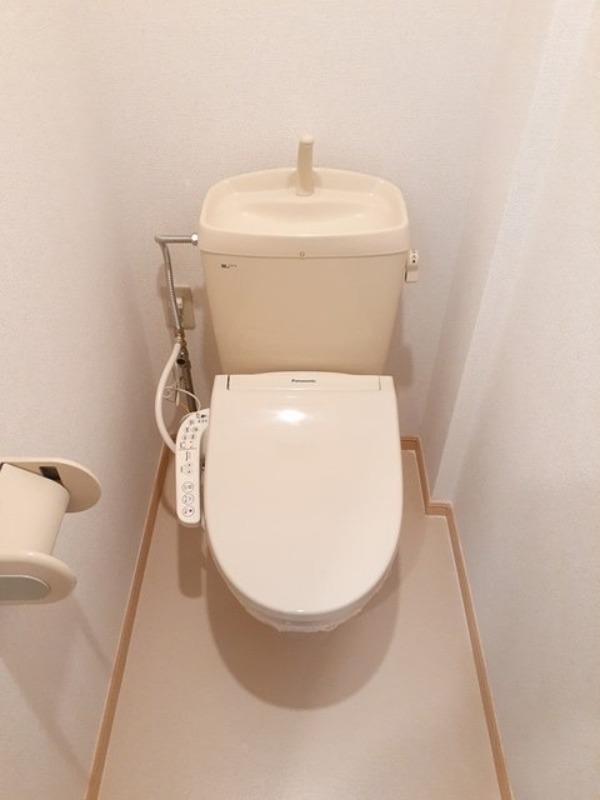 トイレ　図面と現状に相違がある場合には現状を優先
