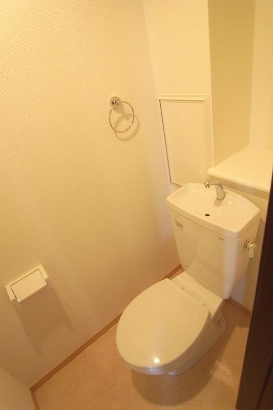 トイレ　写真は同タイプ住居です。
