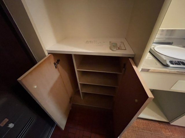収納　同マンション他部屋。反転タイプ