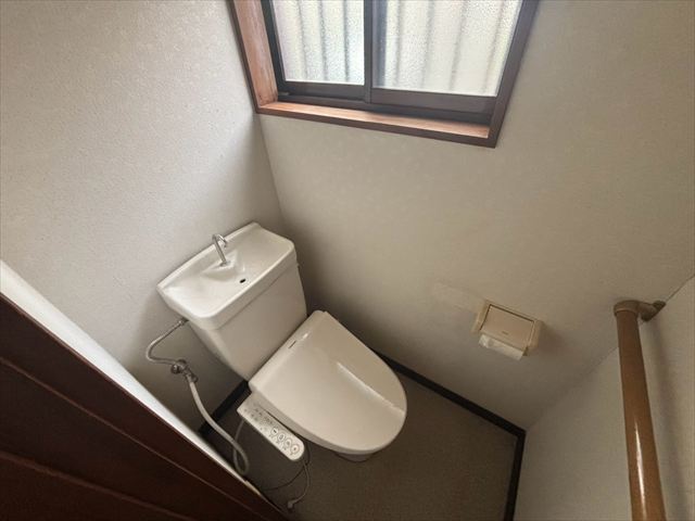 妻沼戸建貸家のトイレ写真