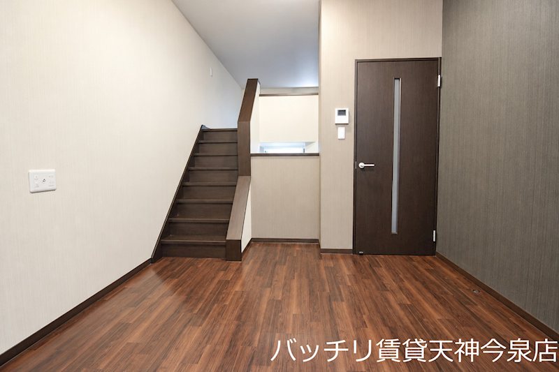 クレオ二又瀬壱番館の居間写真