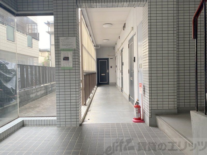 ロビー　廊下