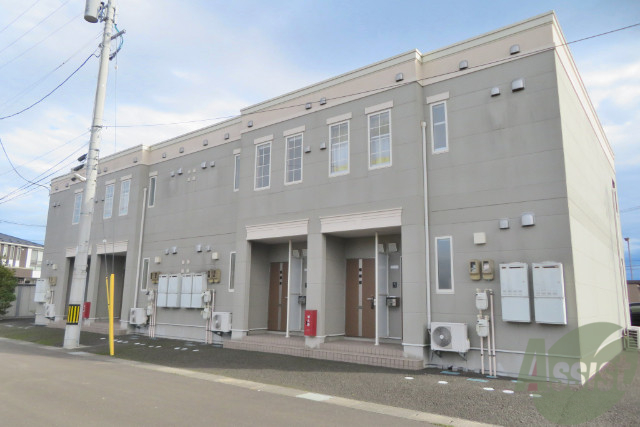 建物外観　名取市美田園３丁目「プラッツ・ステージ１」