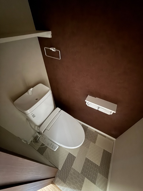 近鉄奈良線 瓢箪山駅 徒歩5分 3階建 築5年のトイレ写真