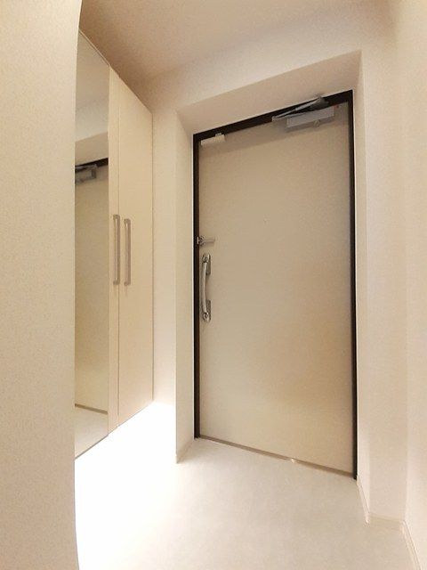 リ クラウド クルーの玄関写真