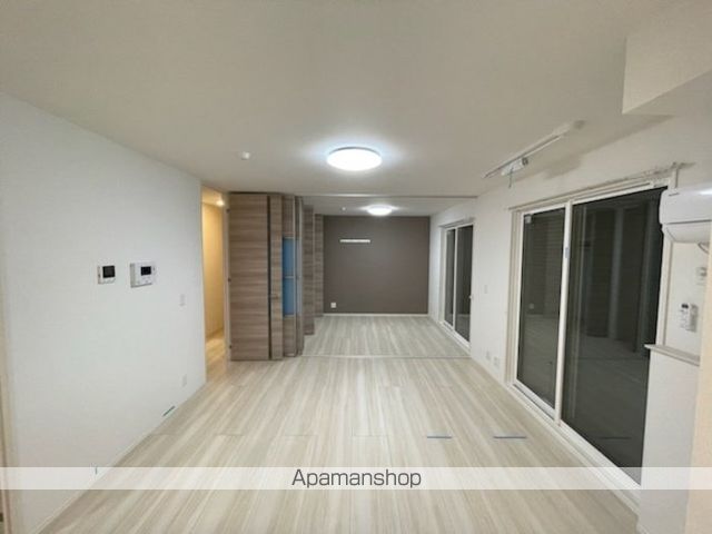近鉄奈良線 今里駅 徒歩4分 3階建 築4年の居間写真