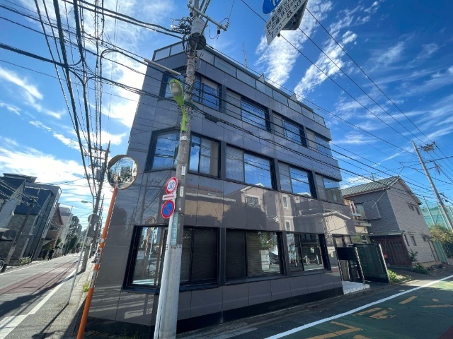 東急田園都市線 三軒茶屋駅 徒歩10分 築37年