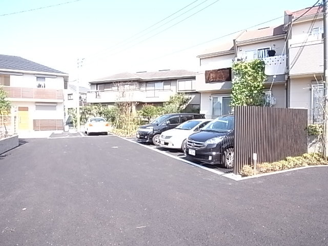 駐車場　敷地内駐車場