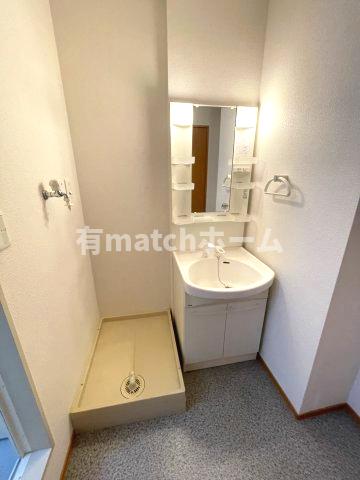 洗面設備　イメージとして同建物他部屋を表示しています。