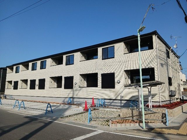 地下鉄東山線 高畑駅 バス乗車時間：28分 最寄りバス停で下車 徒歩5分 築1年