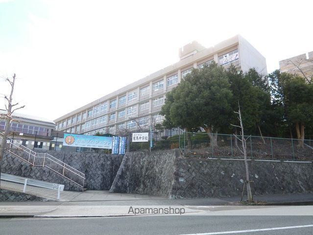 中学校　神戸市立中学校有馬中学校（中学校）まで3168m