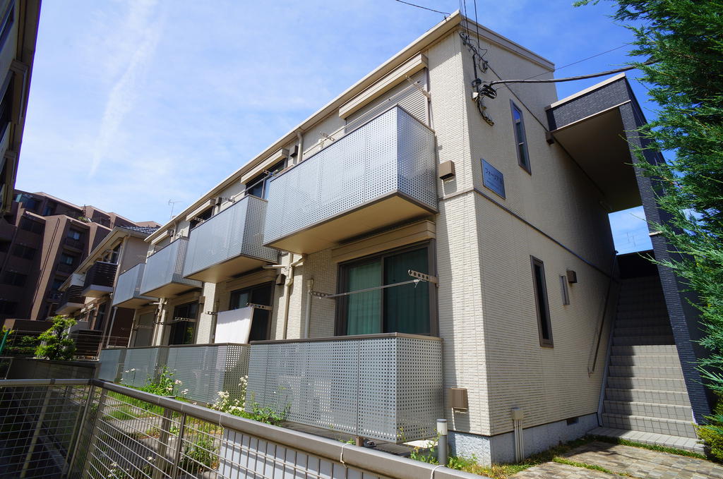 建物外観　積水ハウス施工のシャーメゾン