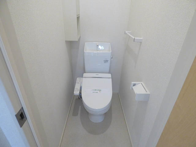 【サンライフ上峰　IIIのトイレ】