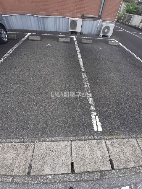 【宇都宮市川俣町のマンションの駐車場】