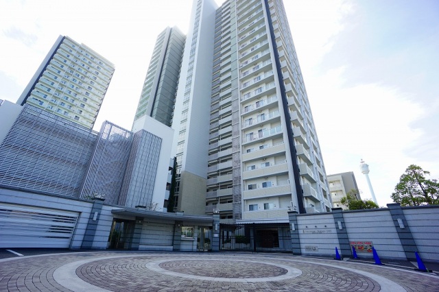 広島ガーデンシティ白島城北ウエストタワーの建物外観