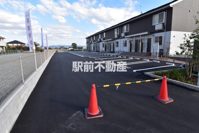 【柳川市大和町徳益のアパートの駐車場】