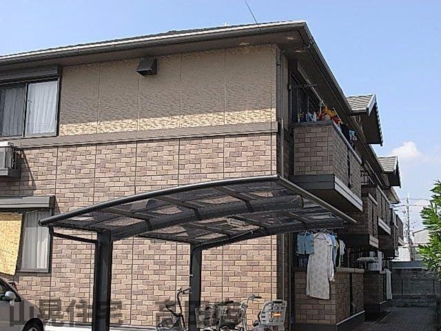 【大和高田市神楽のアパートの建物外観】