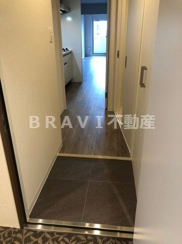 玄関　【フォーリアライズ堺筋本町】収納もある玄関です