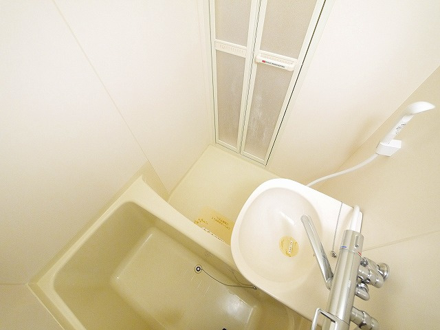 バス・シャワールーム　日々の暮らしに欠かせないお風呂です