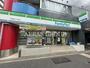 コンビニ　ファミリーマート 新宿新小川町店（コンビニ）まで186m