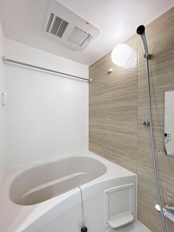 バス・シャワールーム　?