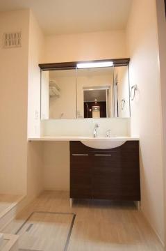 サンウェルズ水尾　洗面設備　洗面