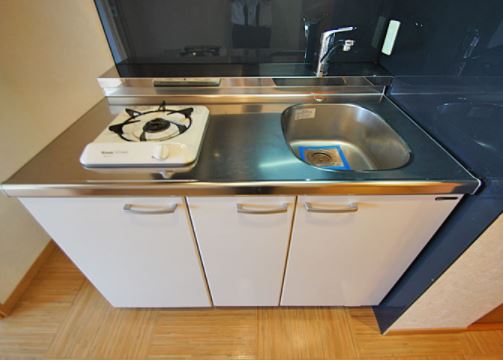 キッチン　写真は別号室です。現況優先になります。