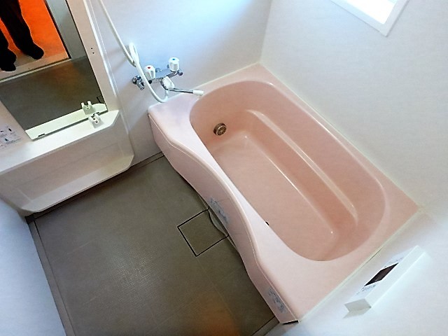 バス・シャワールーム　別号室の参考写真です。