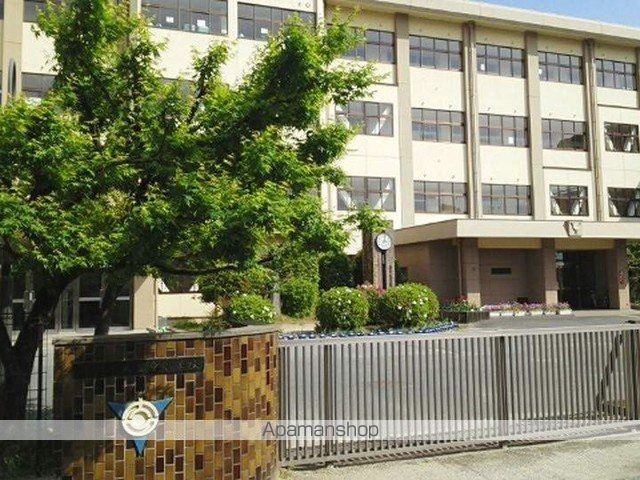 小学校　守山市立吉身小学校（小学校）まで2030m