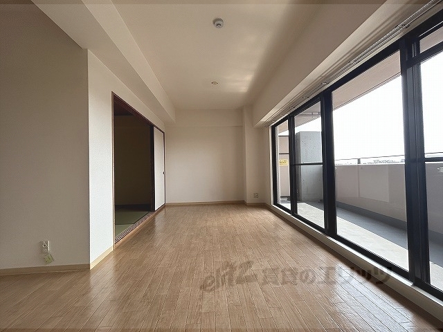 居室・リビング　リビング