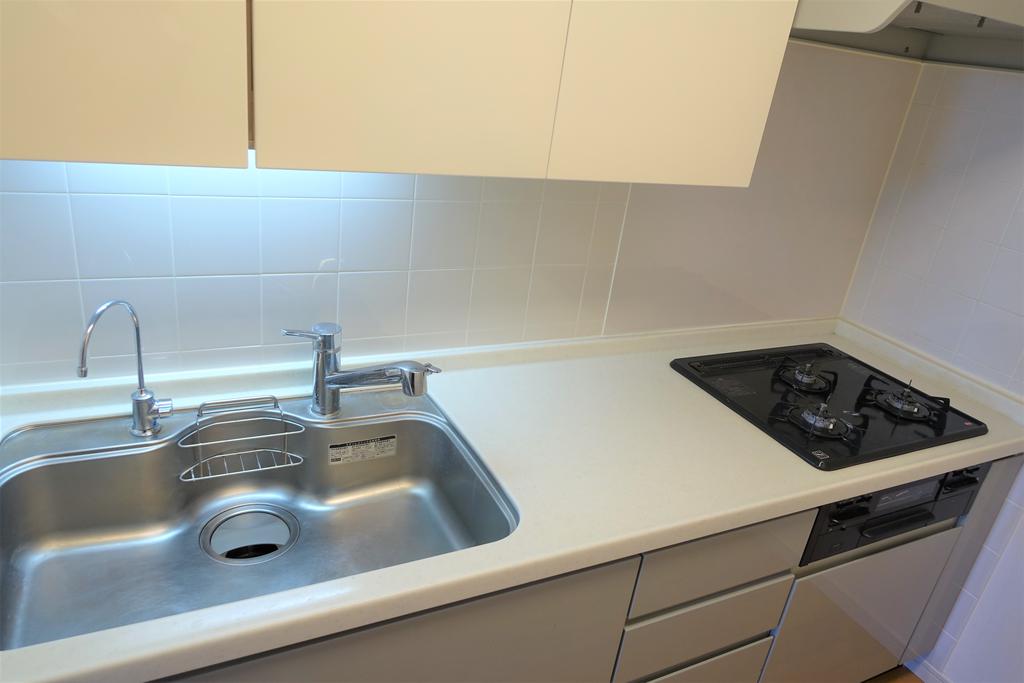 キッチン　３ツ口ガスシステムキッチン　食洗機付きです♪