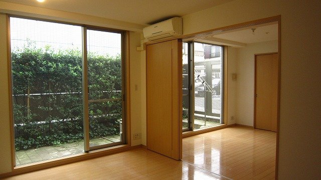 居室・リビング　居室