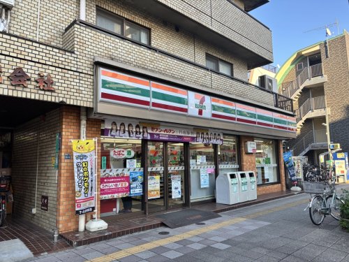 コンビニ　セブンイレブン 板橋赤塚新町店（コンビニ）まで704m