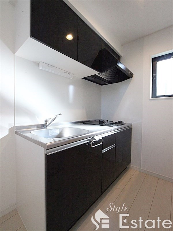 キッチン　システムキッチン（2口コンロ）