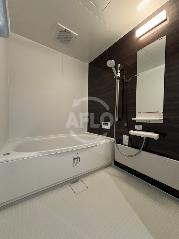 バス・シャワールーム　HIT KITATANABE SIX　風呂