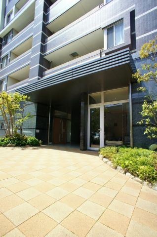 エントランス　毎日通るエントランスはこのようになっています