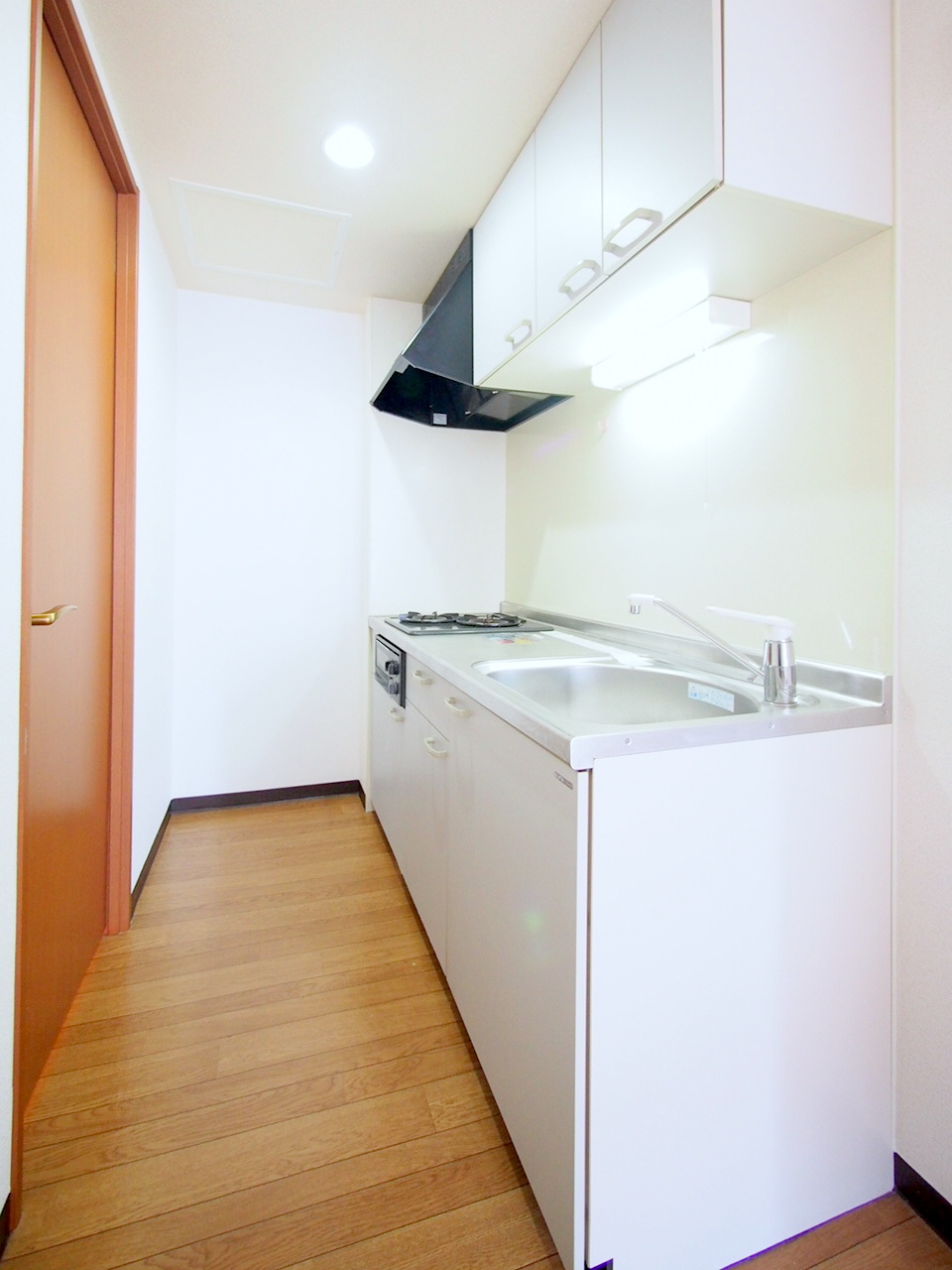 キッチン　人気の独立式システムキッチンです♪