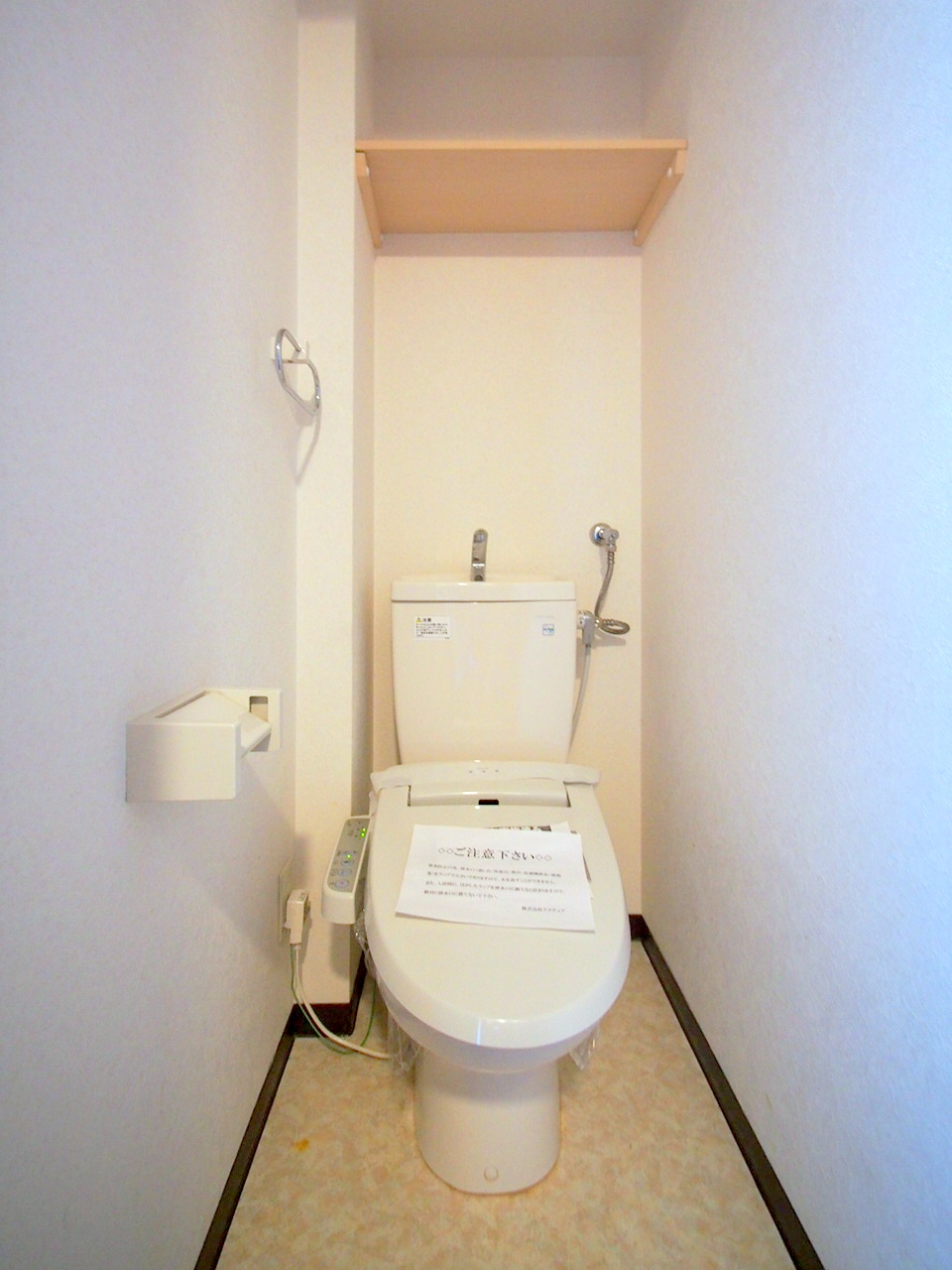 トイレ　ウォシュレット完備しています♪