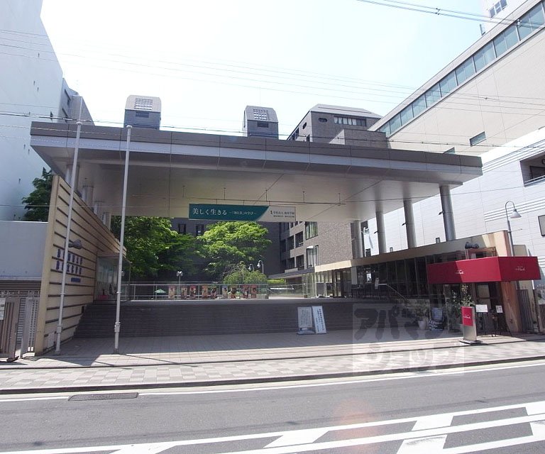 大学・短大　池坊短期大学（大学・短大）まで411m