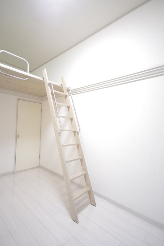 居室・リビング　※写真は104号室です。