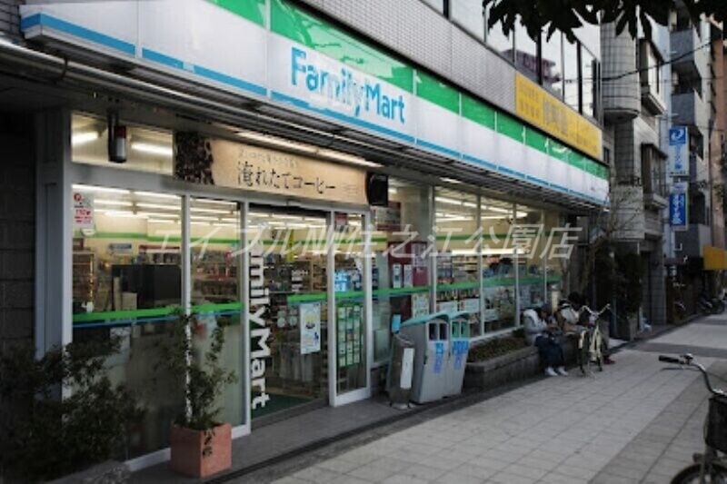 コンビニ　ファミリーマート北河堀店（コンビニ）まで1348m