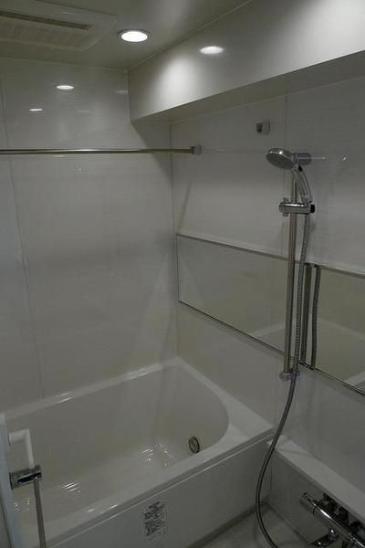 バス・シャワールーム　☆ゆっくりくつろげるお風呂☆