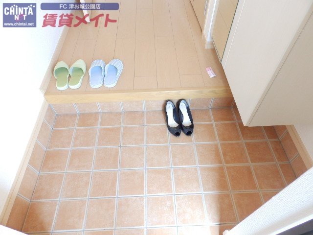 玄関　同物件別室の画像です